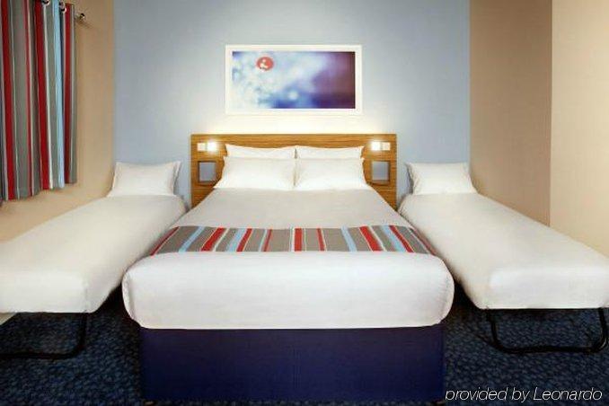 Travelodge Cameron Toll Hotel Edinburgh Dış mekan fotoğraf