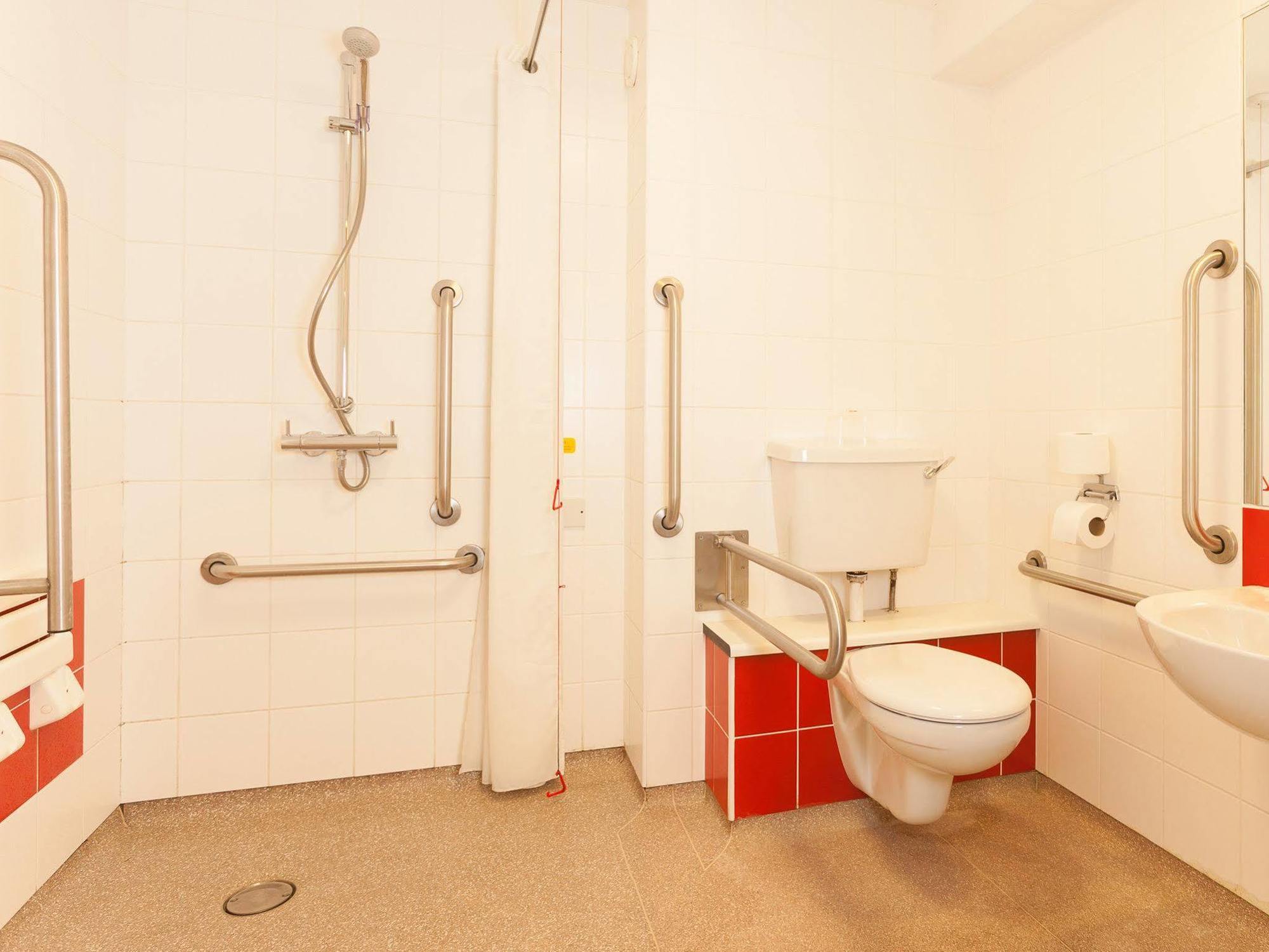 Travelodge Cameron Toll Hotel Edinburgh Dış mekan fotoğraf