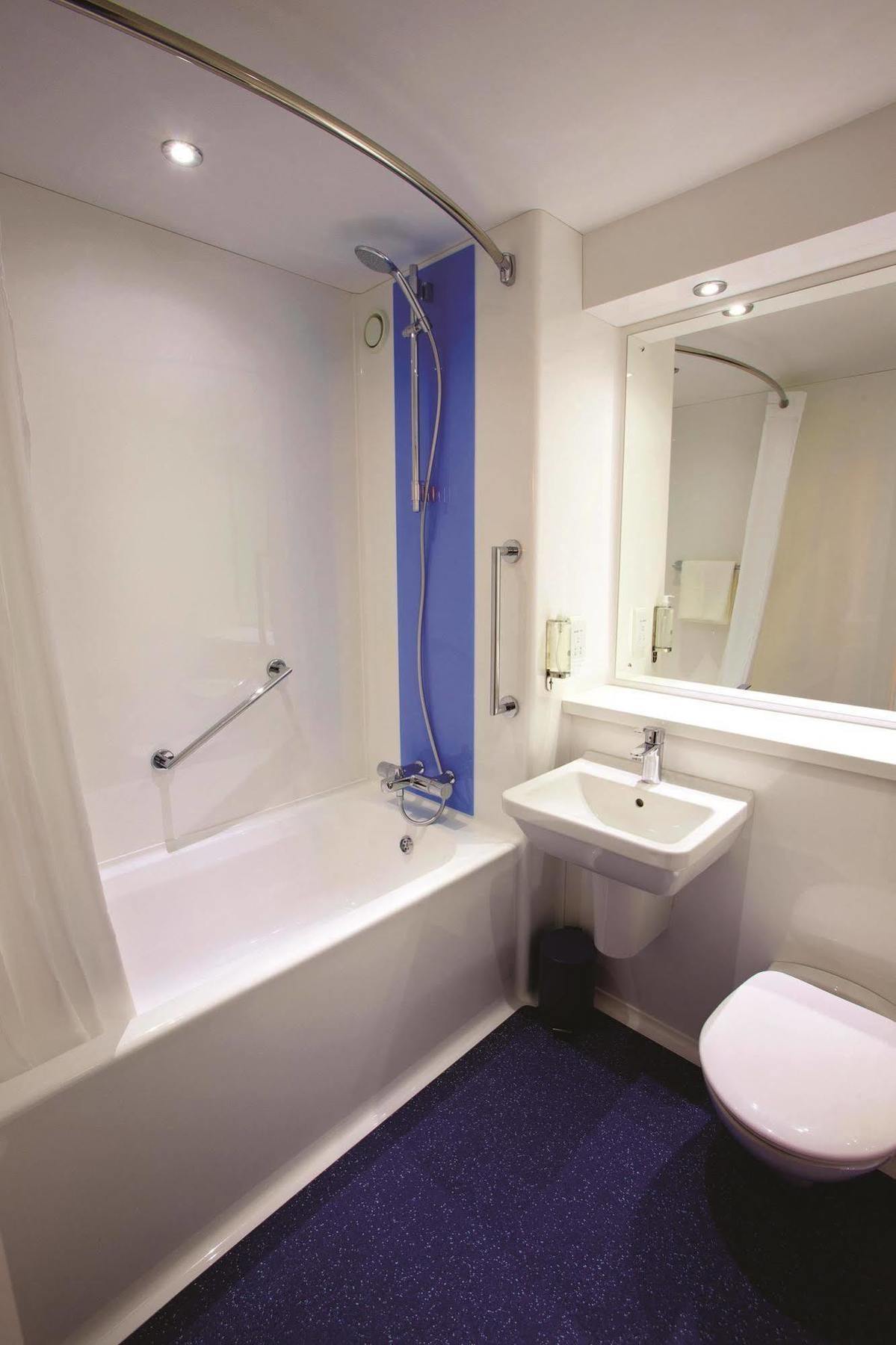 Travelodge Cameron Toll Hotel Edinburgh Dış mekan fotoğraf