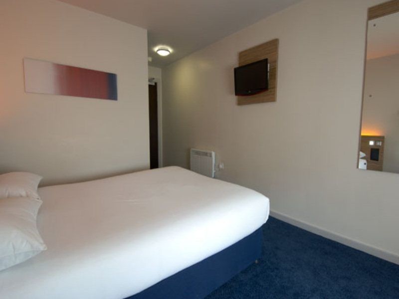 Travelodge Cameron Toll Hotel Edinburgh Dış mekan fotoğraf